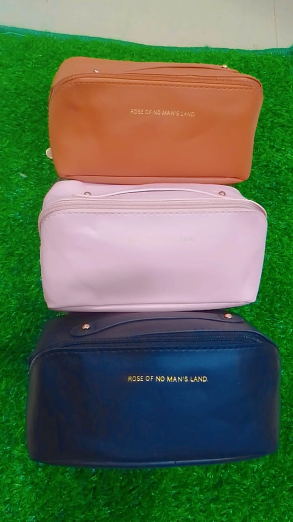 Large Capacity Travel Cosmetic Bag – Waterproof Makeup Organizer & Toiletry Storage Bag